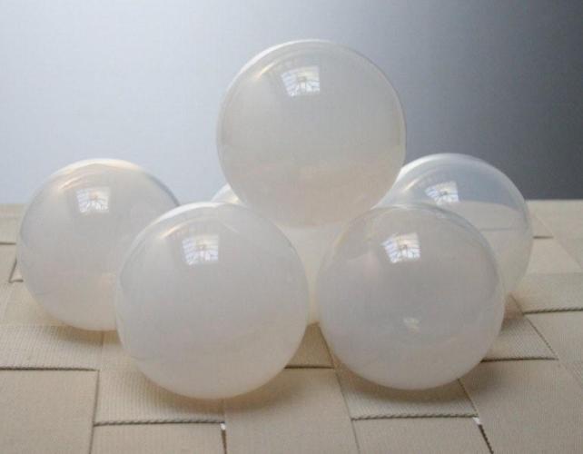 Set of 6 Milk Glass 4 Globes 7