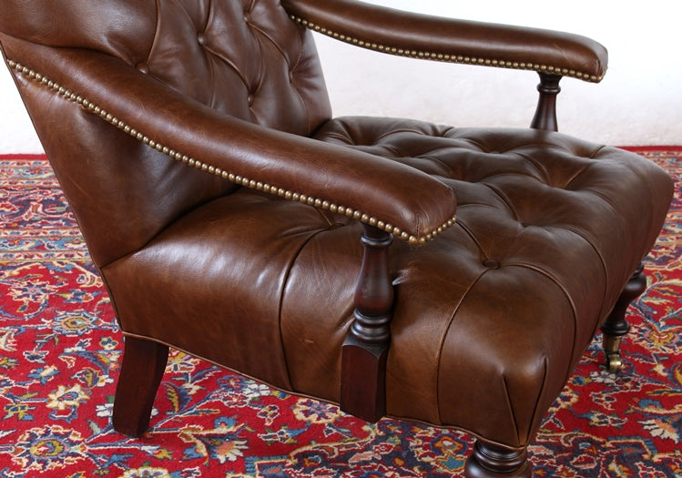 AC185 Tufted Leather Arm Chair with Turned Legs