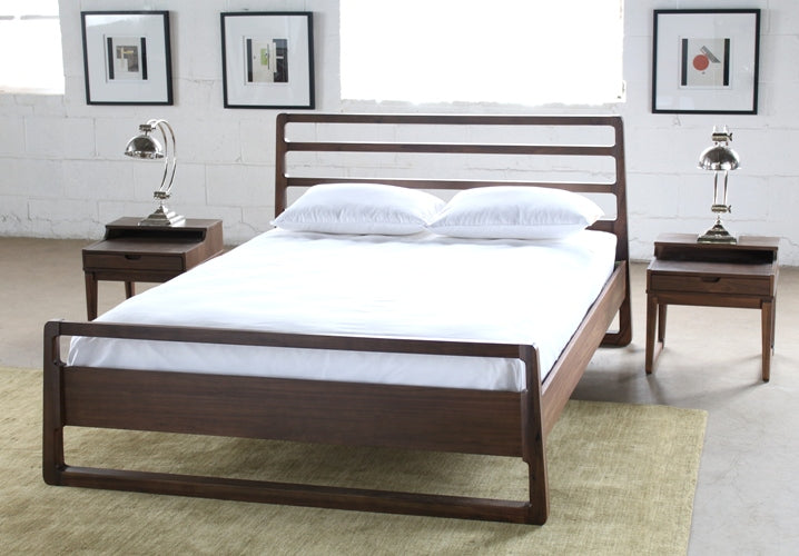Vernal Queen Bed in American Walnut
