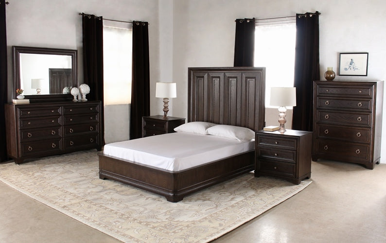 Hollywood Hills Dresser