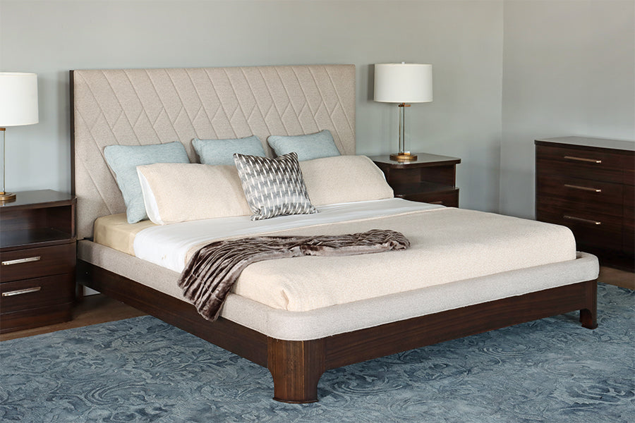 Neutral Tweed w/ Dark Eucalyptus Wood King Bed