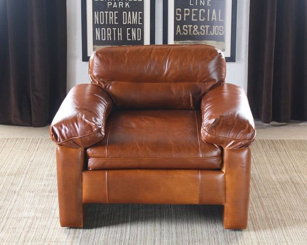 CC215 Silverado Club Chair in Caramel Leather