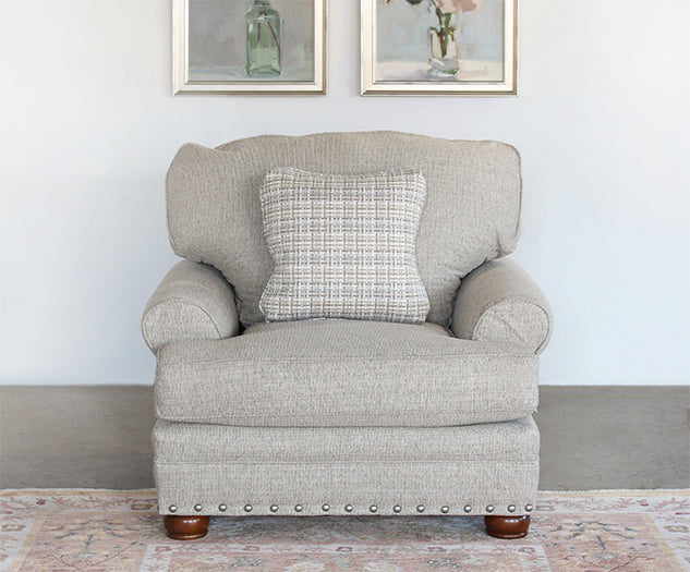 CC278 - Traditional Beige Club Chair