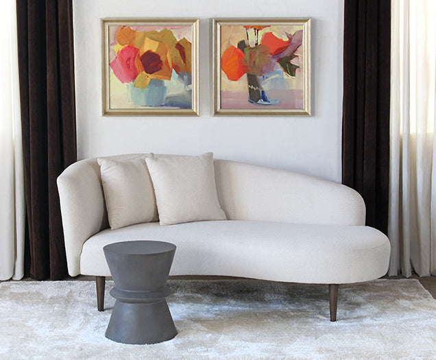 Curved Back Ivory Boucle Chaise W/Tapered Legs