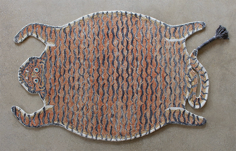 5' X 7'6" Tangerine Tiger Rug - Cleared