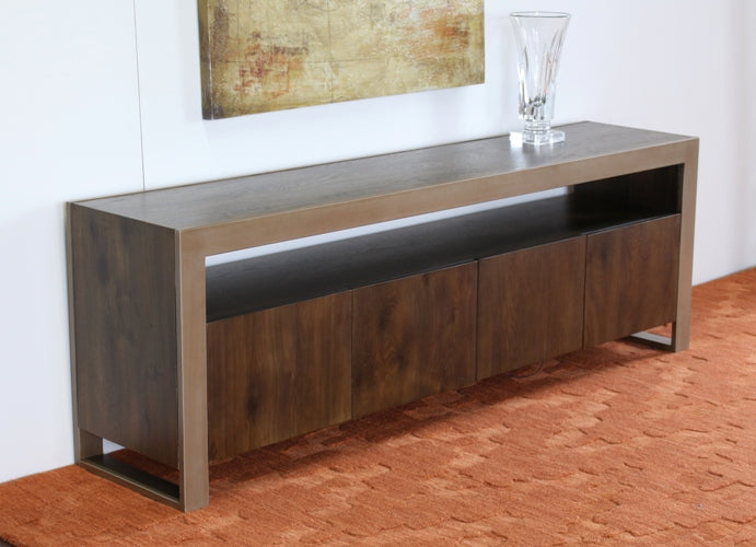 Artisan Media Console
