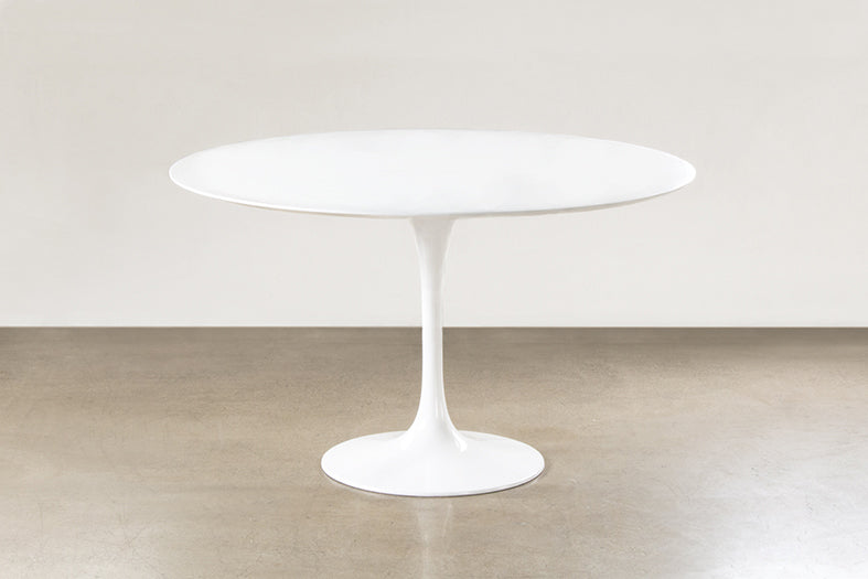 DT140 Saarinen Style Dining Table with White Wood Top