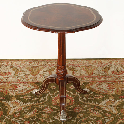 ET506 - Louis XV Walnut And Mahogany Accent Table