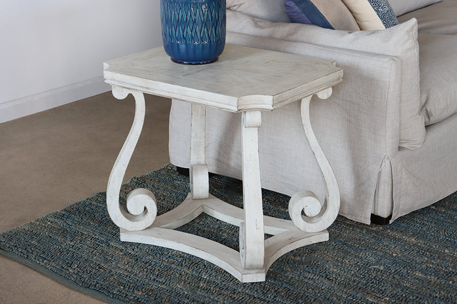 Scrolled Leg French Provincial Style End Table