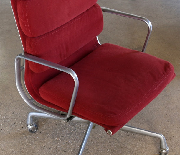 OC62 Vintage Herman Miller Eames Office Chair Circa 1984