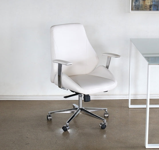 OC64 Bergen Low Back Office Chair in White Leatherette
