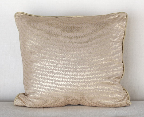 PIL170 Silver Metallic Pillow