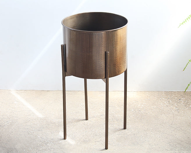 PS11 Jed Planter in Weathered Brass