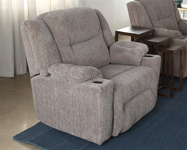 RECL01 - Man Cave Lounge Chair With A Cup Holder