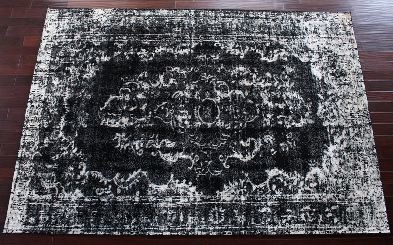 7'10" x 11' Azeri Rug in Black and Ecru