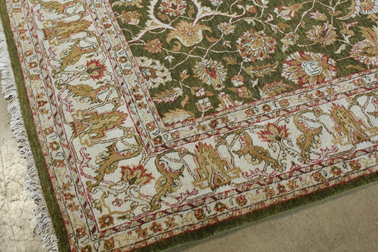 RUG286 8' x 11' Green Oriental Rug