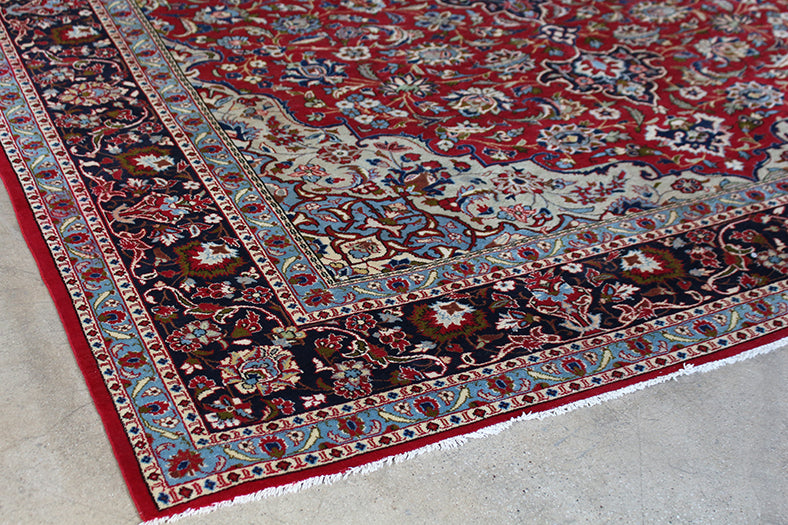 RUG300 10'2 x 13'7 Red and Blue Najafabad Persian Rug circa 1965