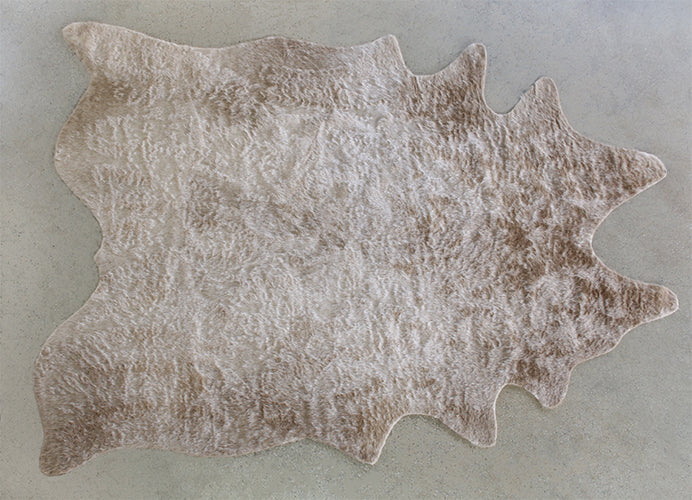 RUG423 - 6'2 X 8' Tan Faux Cowhide Rug