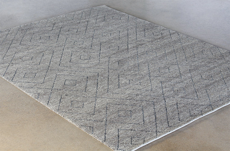 RUG440 - Wool Geometric Patterned Rug 8X10