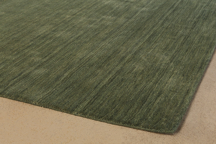 RUG454 - 8' X 11' Olive Green Hand Tufted Rug