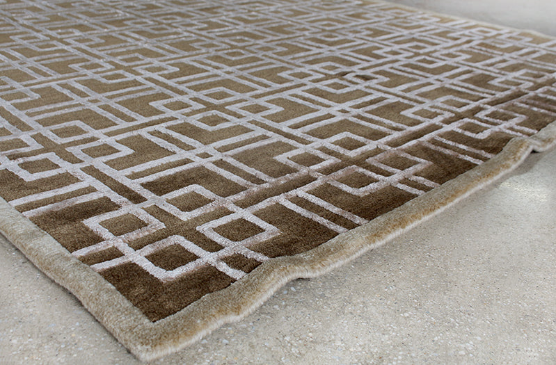 RUG465 - 5'6 x 8'6 Brown And Gold Hollywood Regency Rug