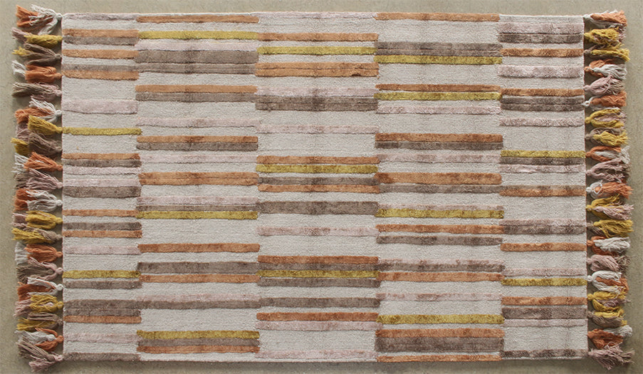RUG516 - 5' X 7'6" Oatmeal And Spice Wool Hooked Rug