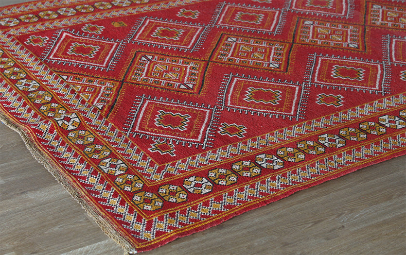 4'5" X 7'8" Red And Gold Vintage Caucasian Rug