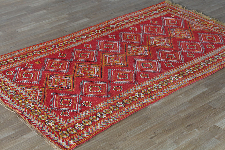 4'5" X 7'8" Red And Gold Vintage Caucasian Rug