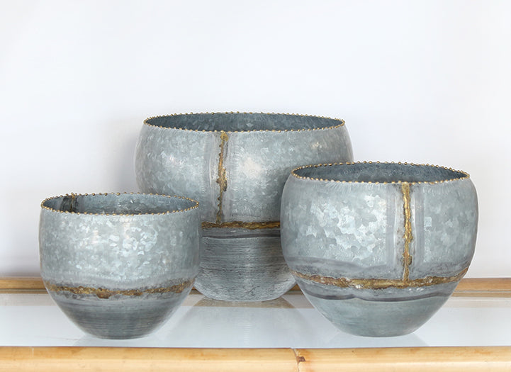 SBOWL13 - Set Of 3 Galvanized Pots With Brass Welds