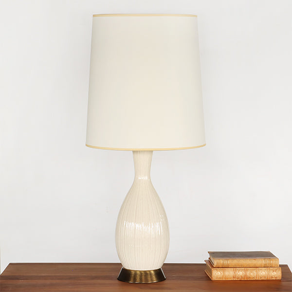 Sculpted Off White Teardrop Table Lamp