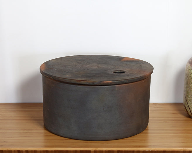 URN100 - Large Hazel Storage Jar
