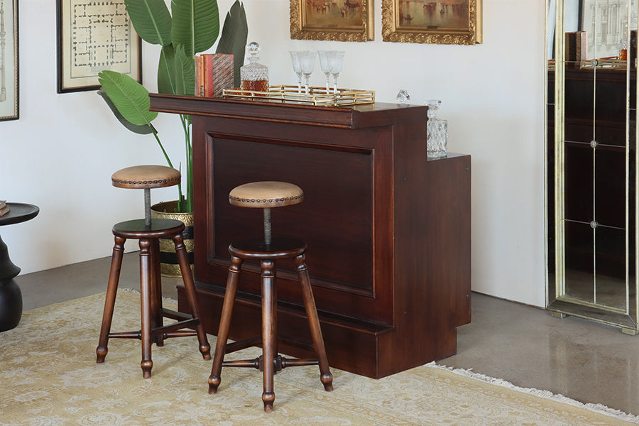 Single Panel University Club Bar w/ Mahogany Stain