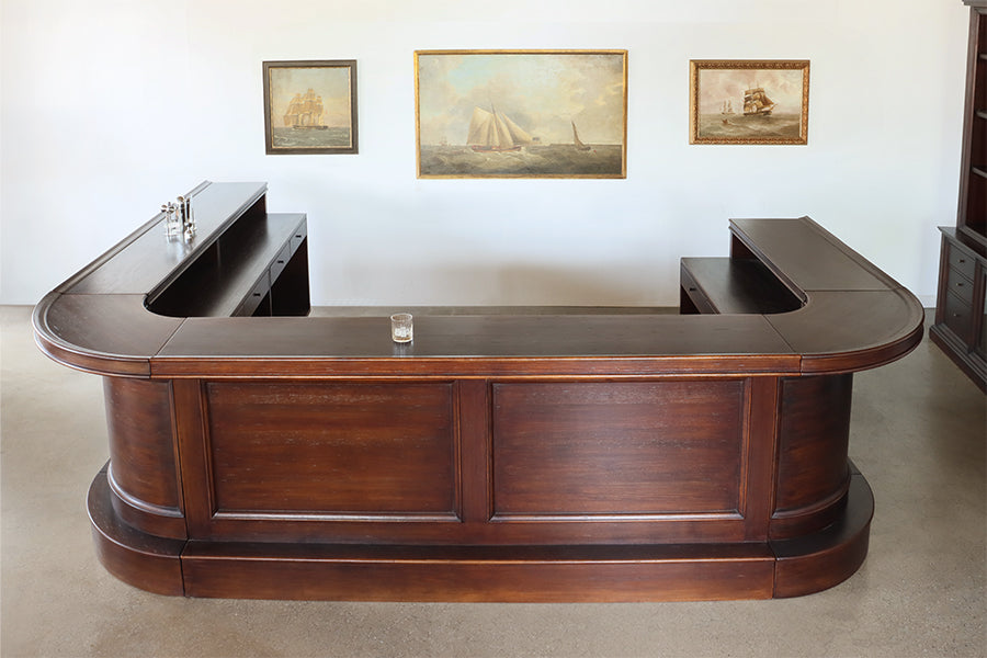 Curved Panel University Club Bar w/ Mahogany Stain