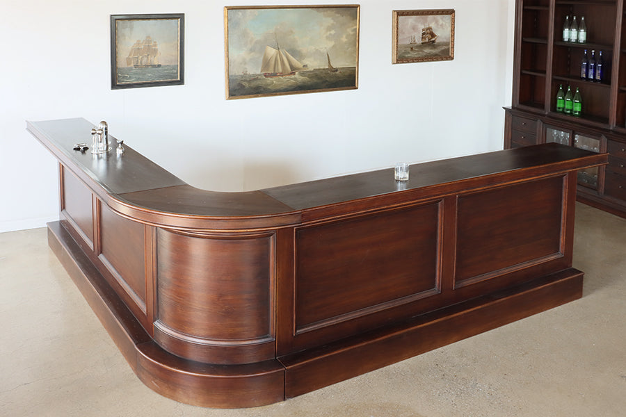 Curved Panel University Club Bar w/ Mahogany Stain