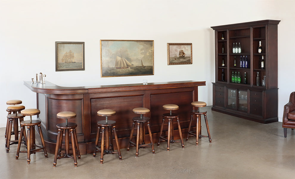 Curved Panel University Club Bar w/ Mahogany Stain