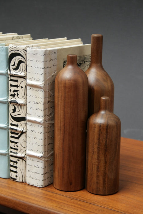 Botella Bookends detail 8