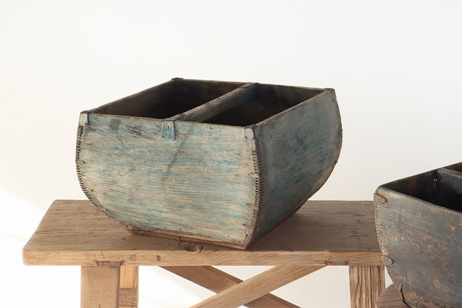 Rice Container with Flat Handles