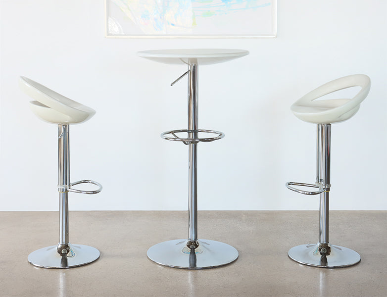 Round White Top Bar Table w/ Chrome Base
