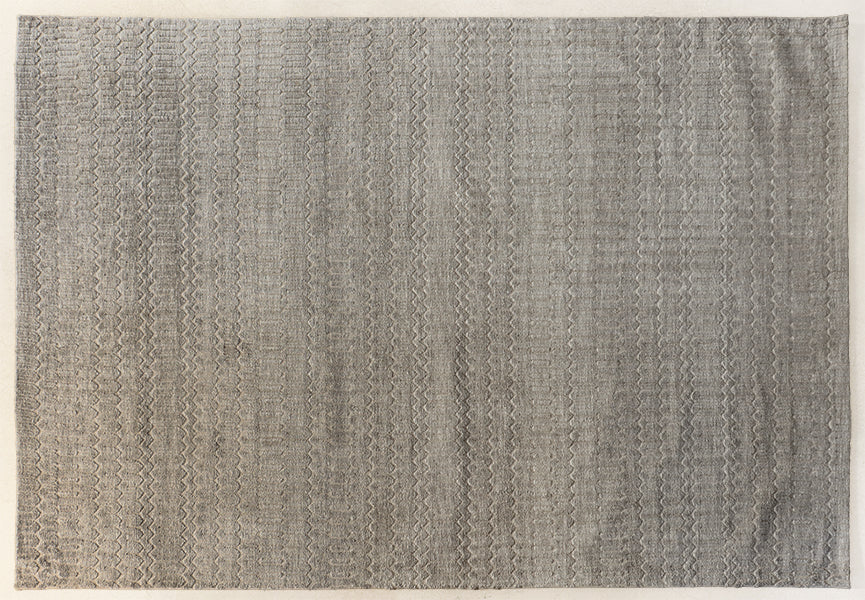 8'6" X 12' Ivory w/Charcoal Lattice Rug - Cleared