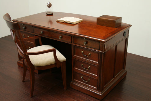 European Legacy Executive Desk in Macadamia 1