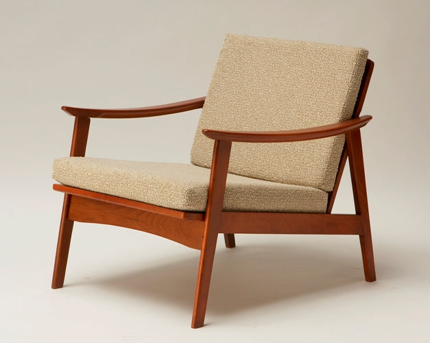 Danish Modern Lounge Chairs in Oatmeal Upholstery SV 9