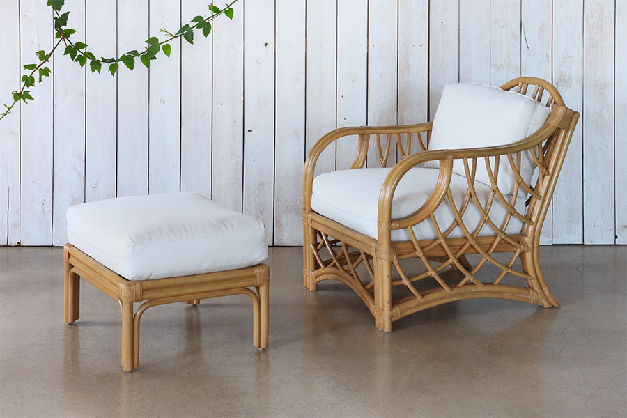 Rattan Outdoor Lounge Chair w/ Ottoman