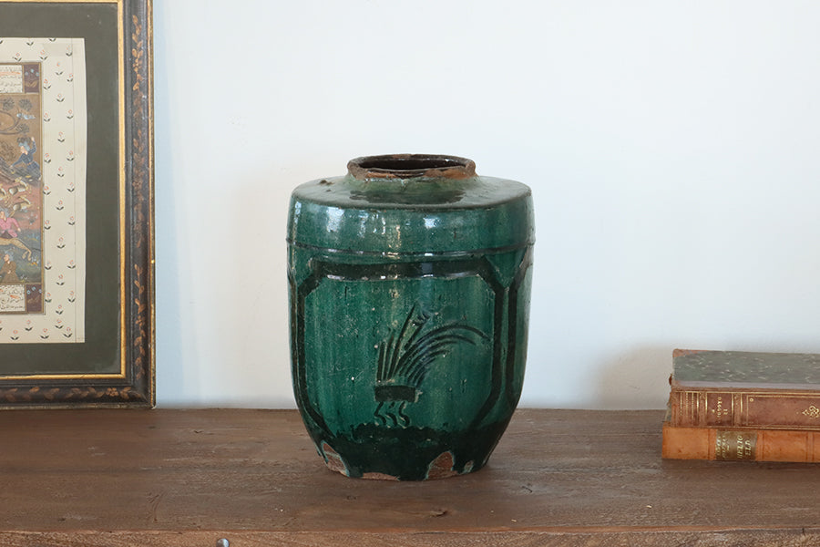 Green Hunan Glazed Chinese Style Urn