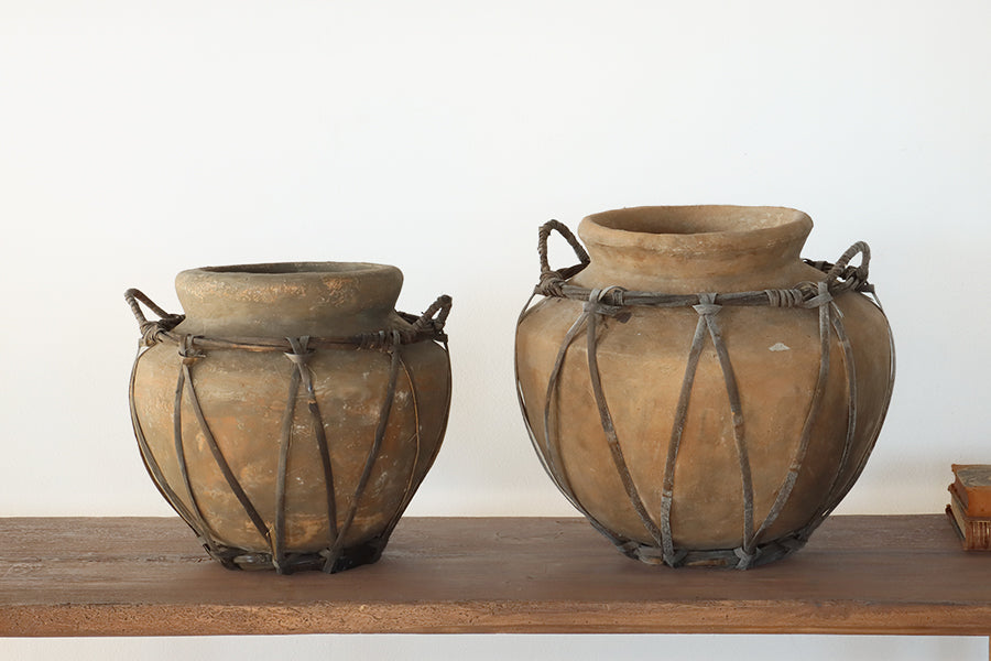 Large Anyam Urn with Rope