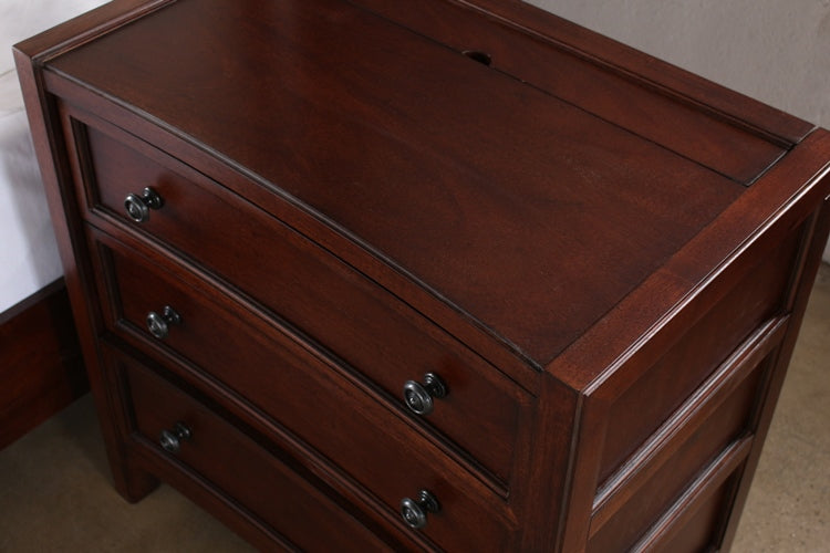 Silhouette Nightstand