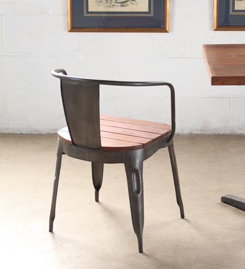 Potter Tub Chair