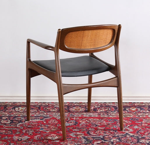 AC126 - Vintage Arm Chair