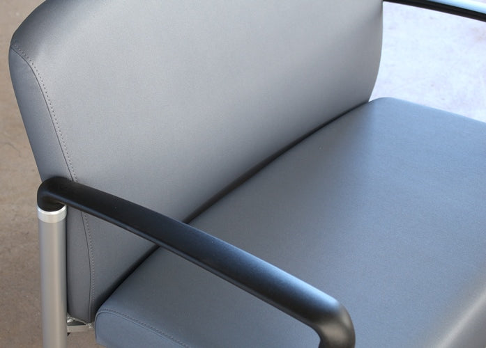 AC154 Gray Upholstered Bariatric Waiting Room Chair 