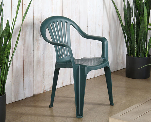AC238 - Green Plastic Cafe Or Patio Chair