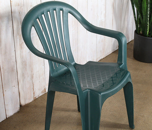 AC238 - Green Plastic Cafe Or Patio Chair